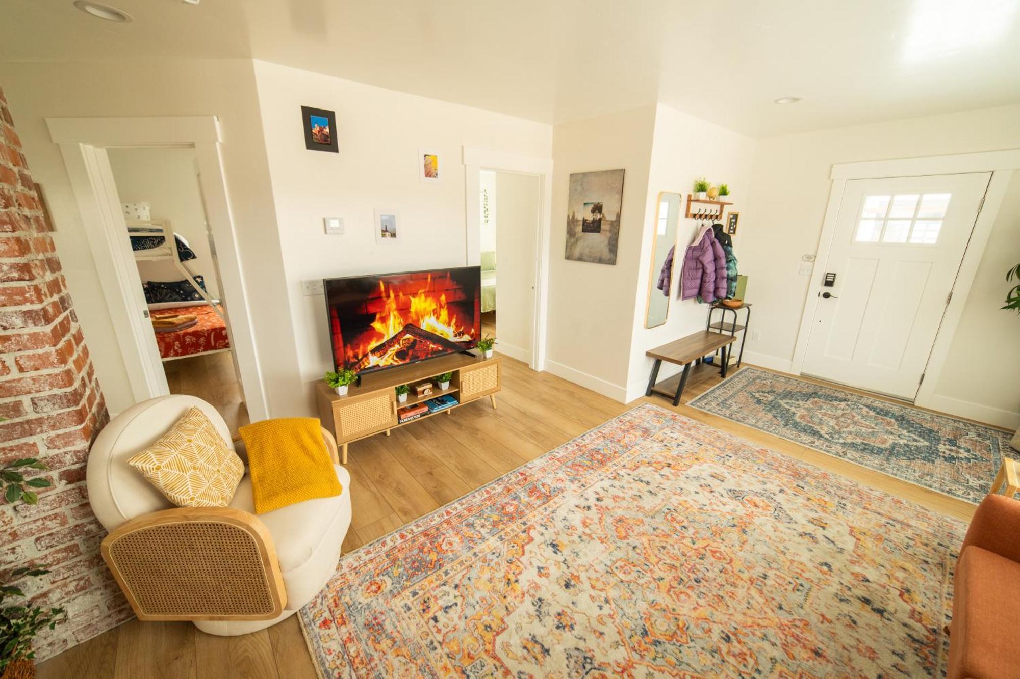 Reno'S Biggest Little House - Cozy Home Theatre Esterno foto
