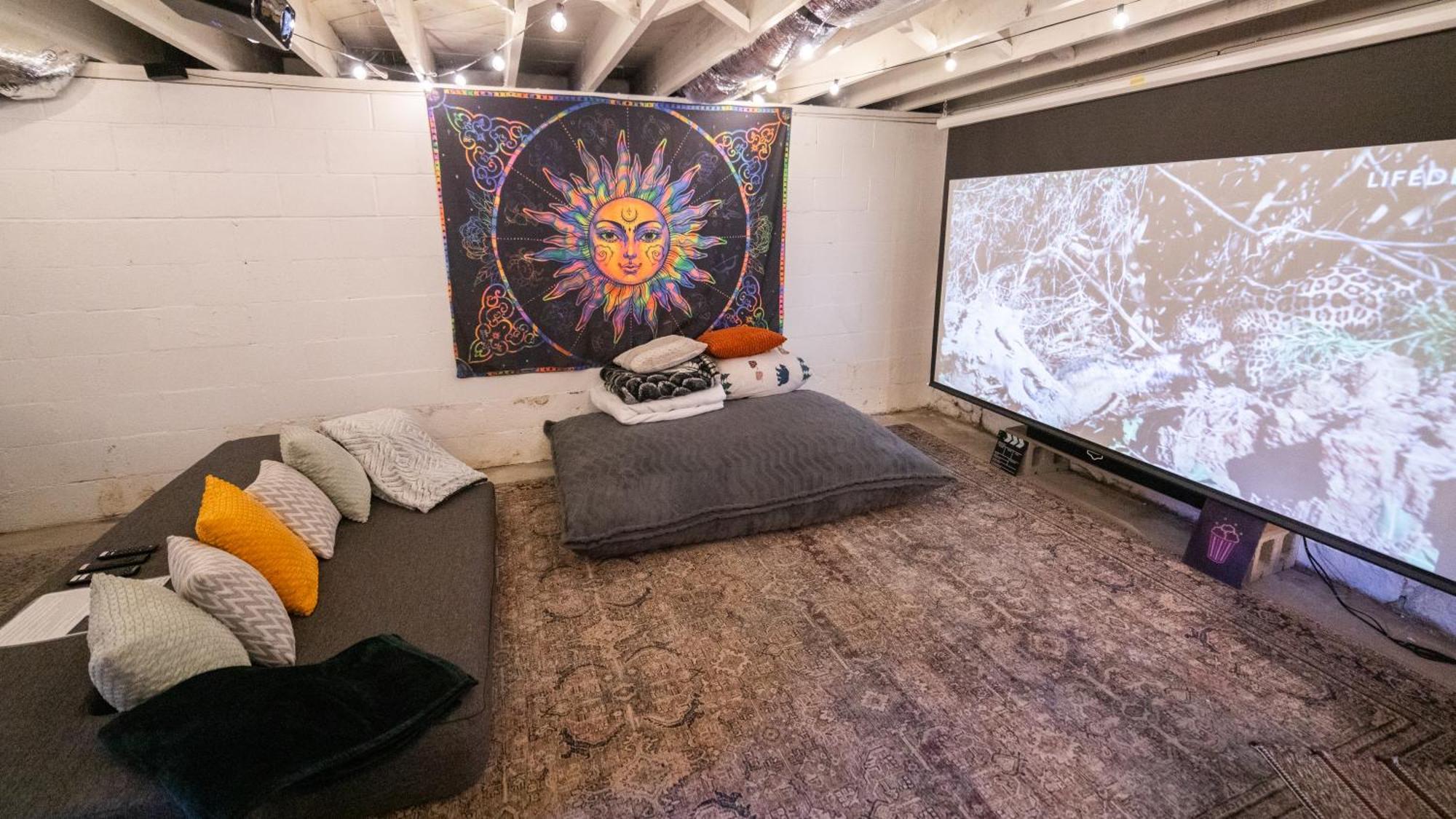 Reno'S Biggest Little House - Cozy Home Theatre Esterno foto